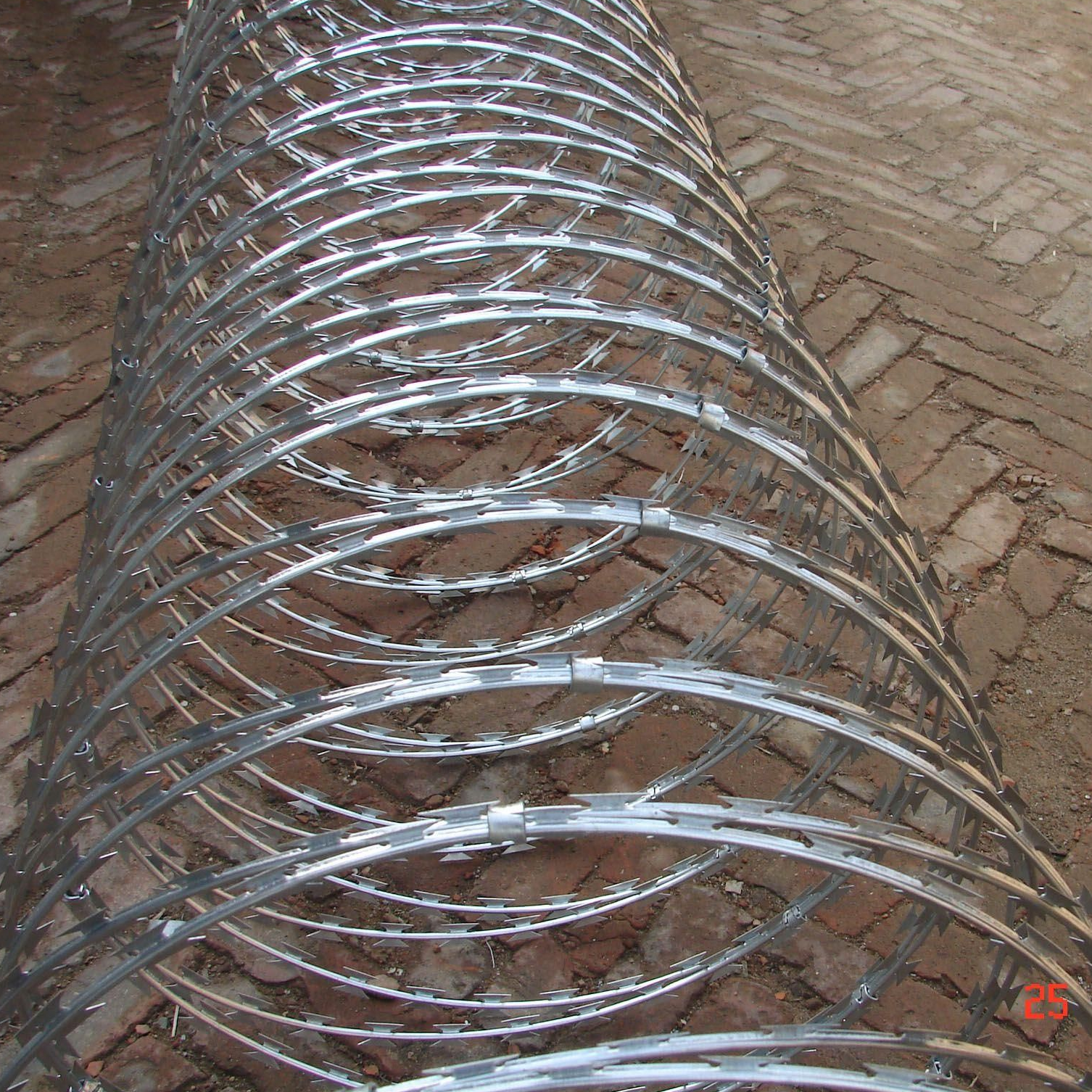 Cbt60 Concertina Razor Barbed Wire