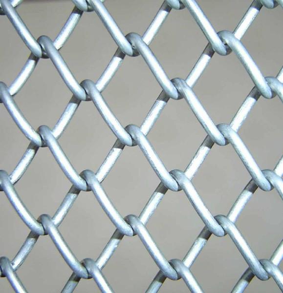 Galvanized Wire Mesh/Sports Playground Garden Diamond Wire Mesh Chain Link Fence