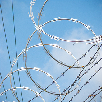 High Quality Galvanized and PVC Razor Barbed Wire